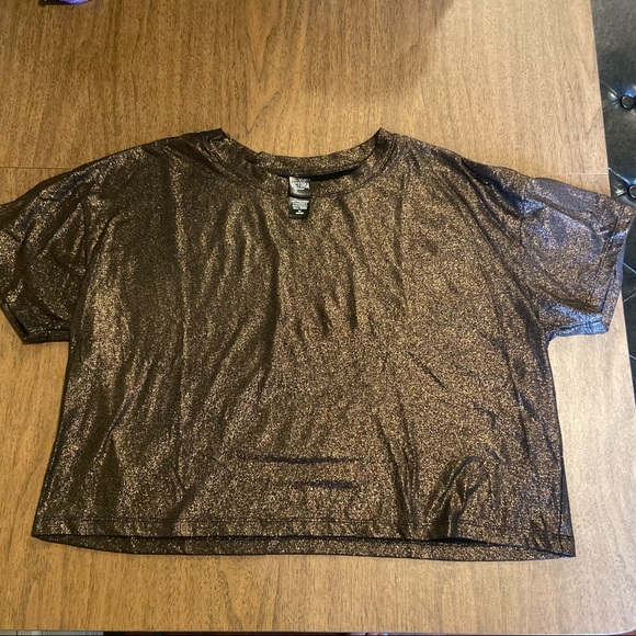 Boxy Cropped Victoria’s Secret Sparkly Top - Picture 5 of 8